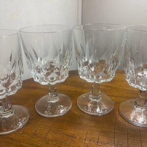 France Arcoroc Crystal Clear Wine Goblet Set